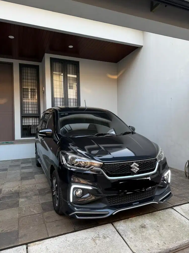 Suzuki Ertiga HS 2023