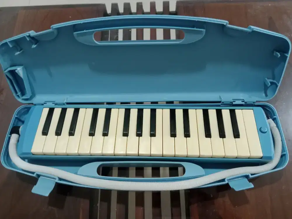 Alat musik pianika ANGEL MELODYHORN AM -32 K3