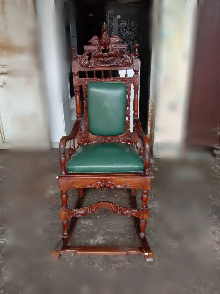 Kursi goyang jati Ukir