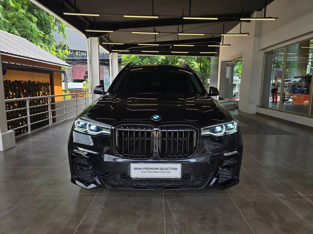 2019 BMW X7 xDrive40i Pure Excellence CBU.
