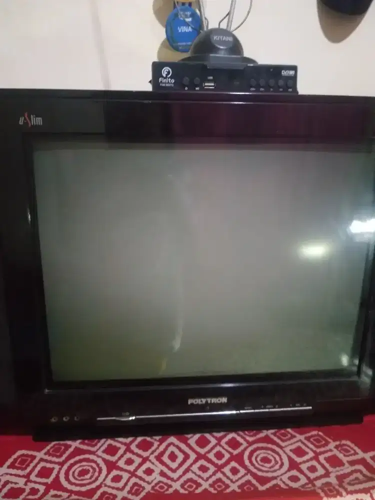 Tv bekas udah set top box+antena