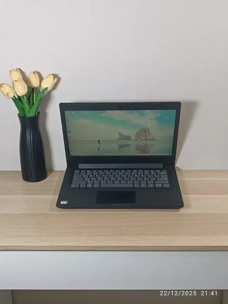 LAPTOP LENOVO V14 RAM 4 SSD 128 AMD A4