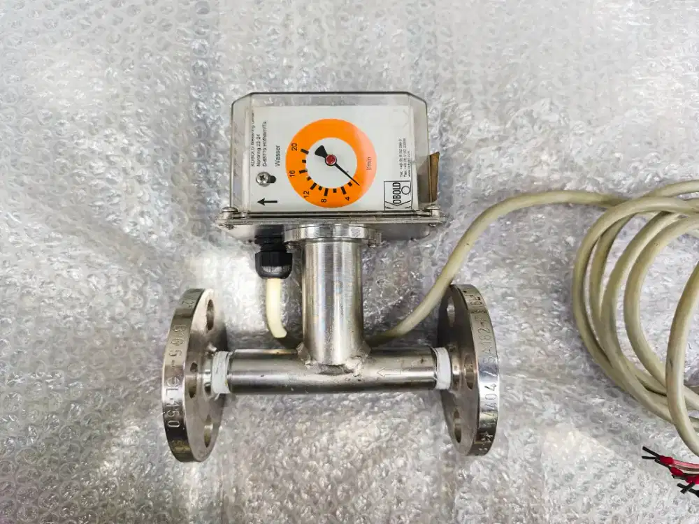 KOBOLD Flowmeter DPU-36M-A15-4BR2 Series Switch SS-316L Max. 3000mbar