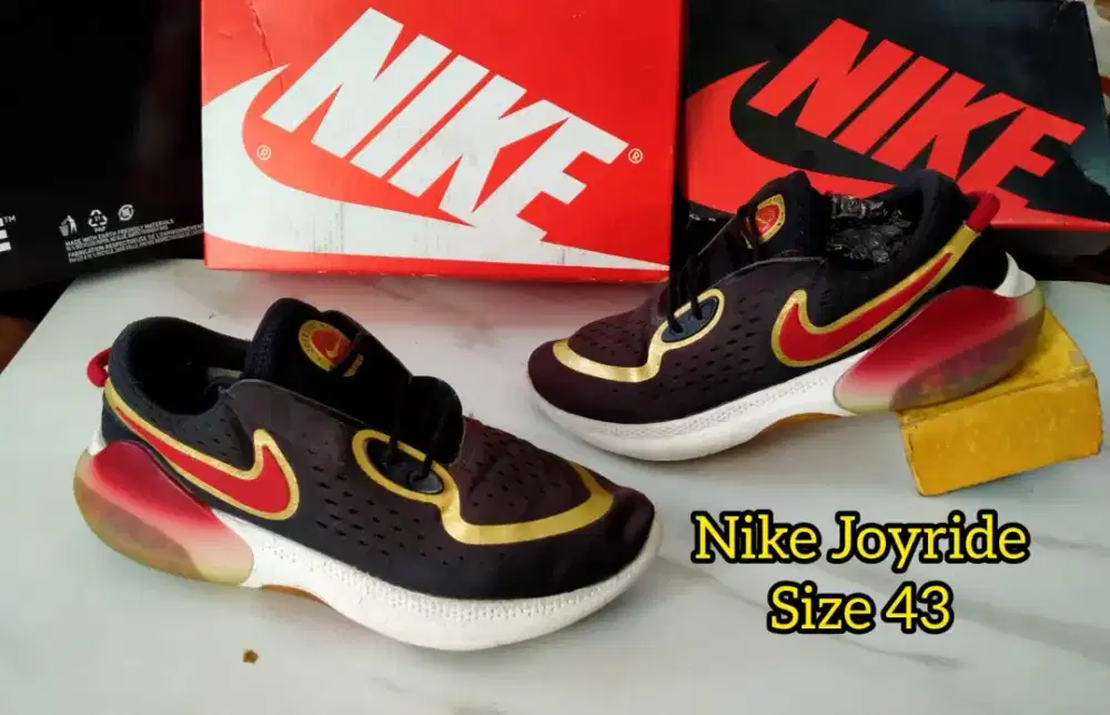 Sepatu Running Badminton Nike Joyride