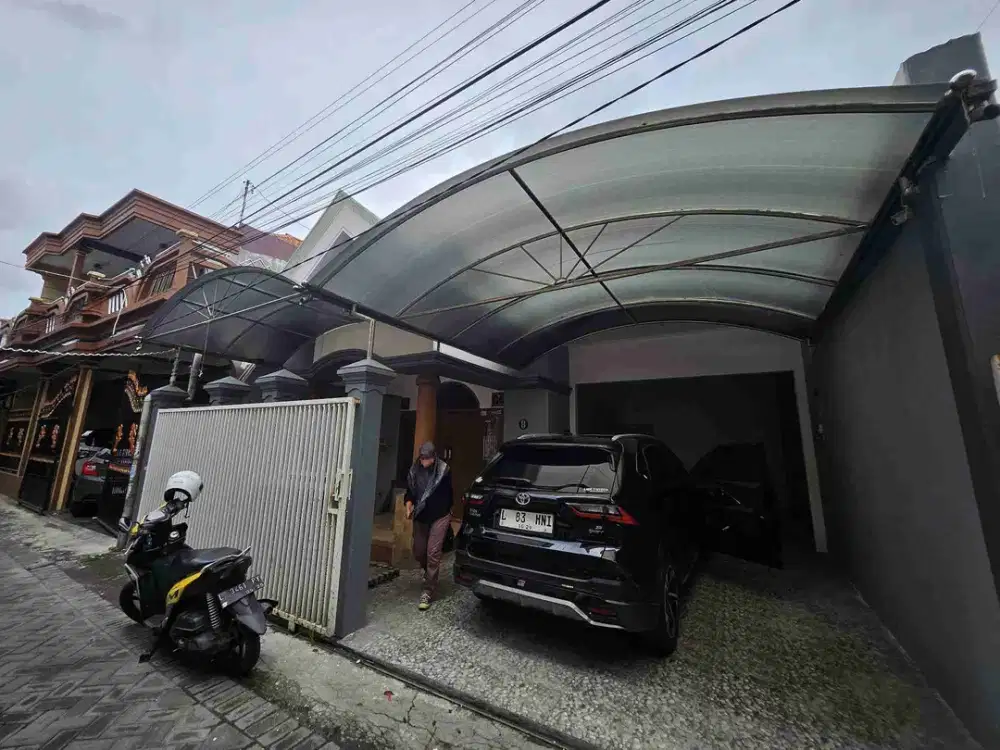 DIJUAL/DISEWAKAN Rumah 2 lantai di Pucang Adi, belakang BCA Pucang Surabaya