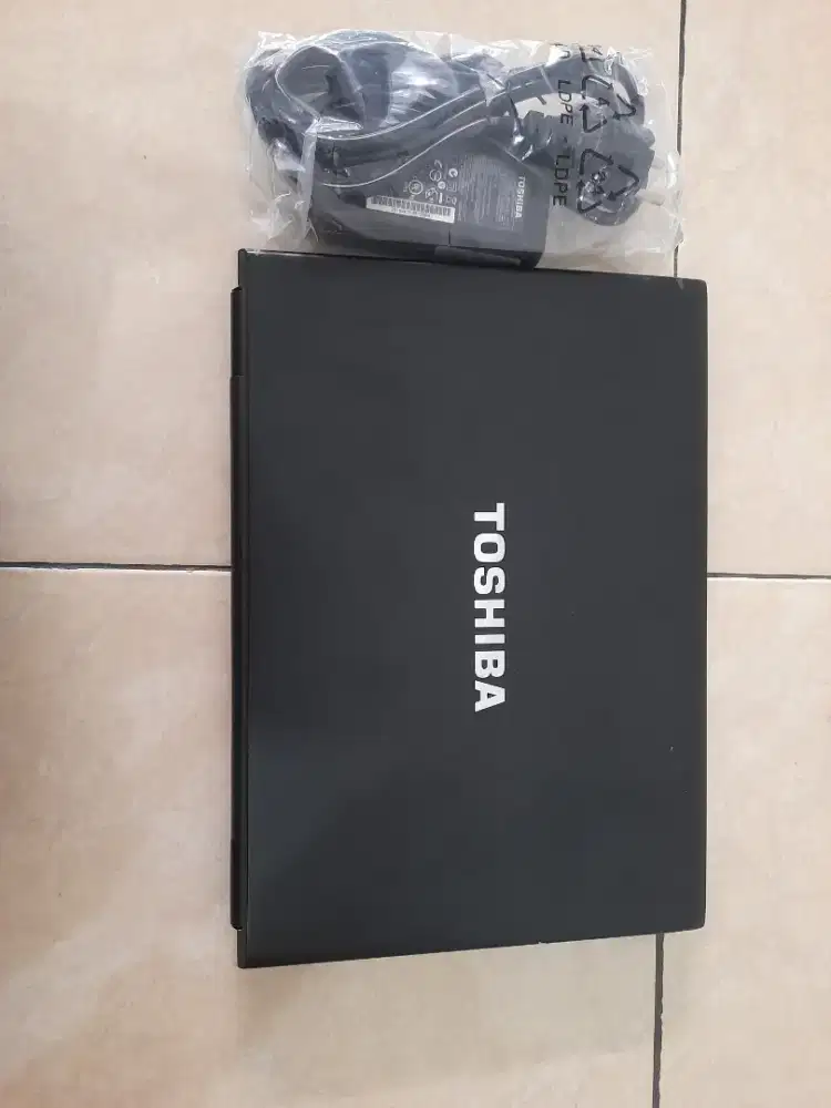 Toshiba Portege R830-POTONGAN 150RB.core i5.windows 7.