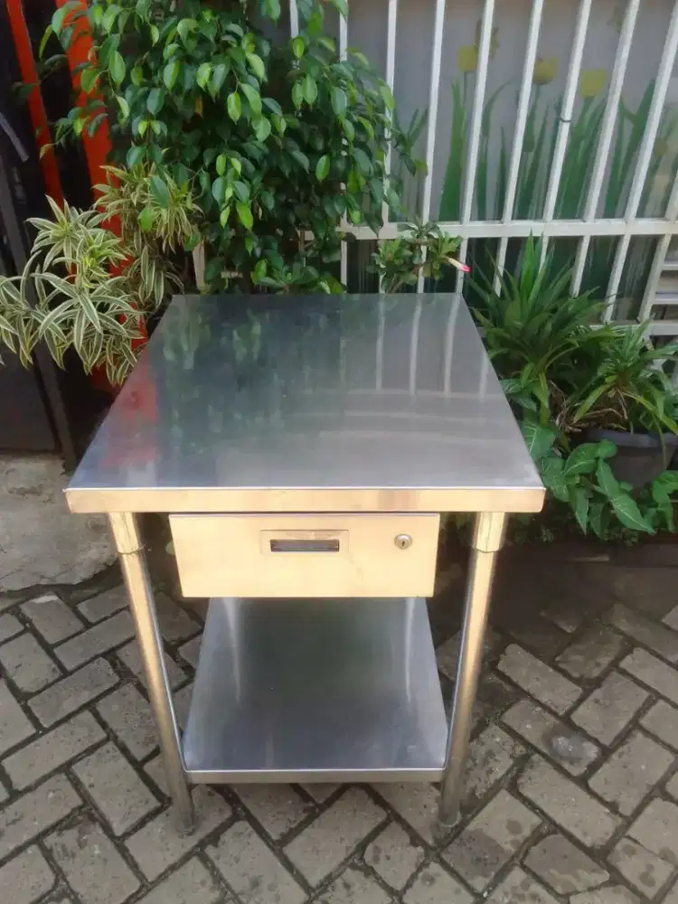 Meja laci 2susun ukuran 60x70x85 harga 1,6jta