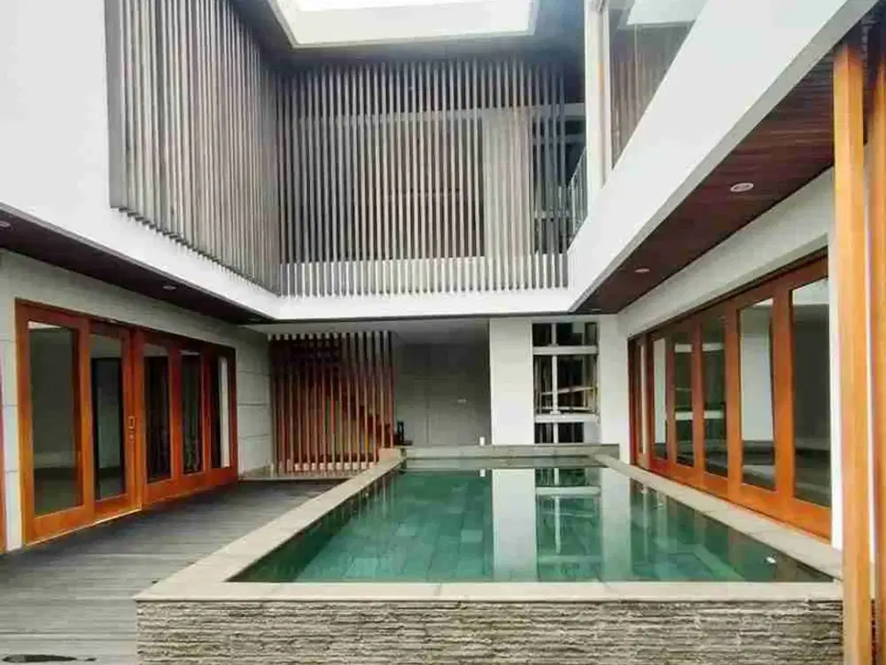 RUMAH PONDOK INDAH JAKARTA SELATAN