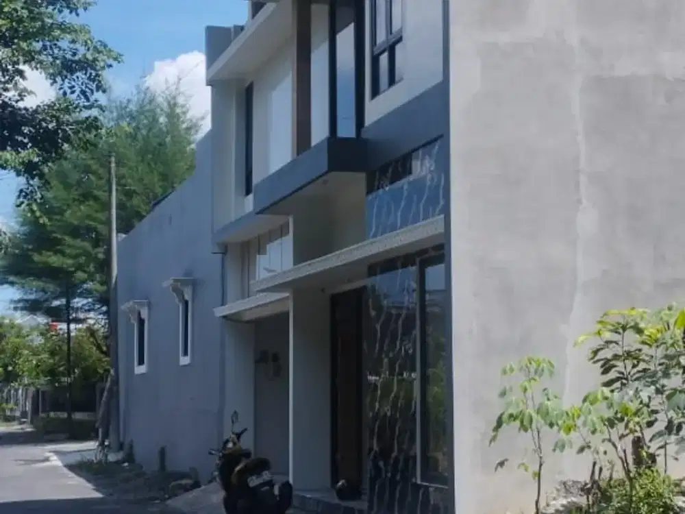 Rumah SIAP HUNI, Tepi Jl Aspal: Area Kuliner, Kos Eksklusif, UII—Lengkap