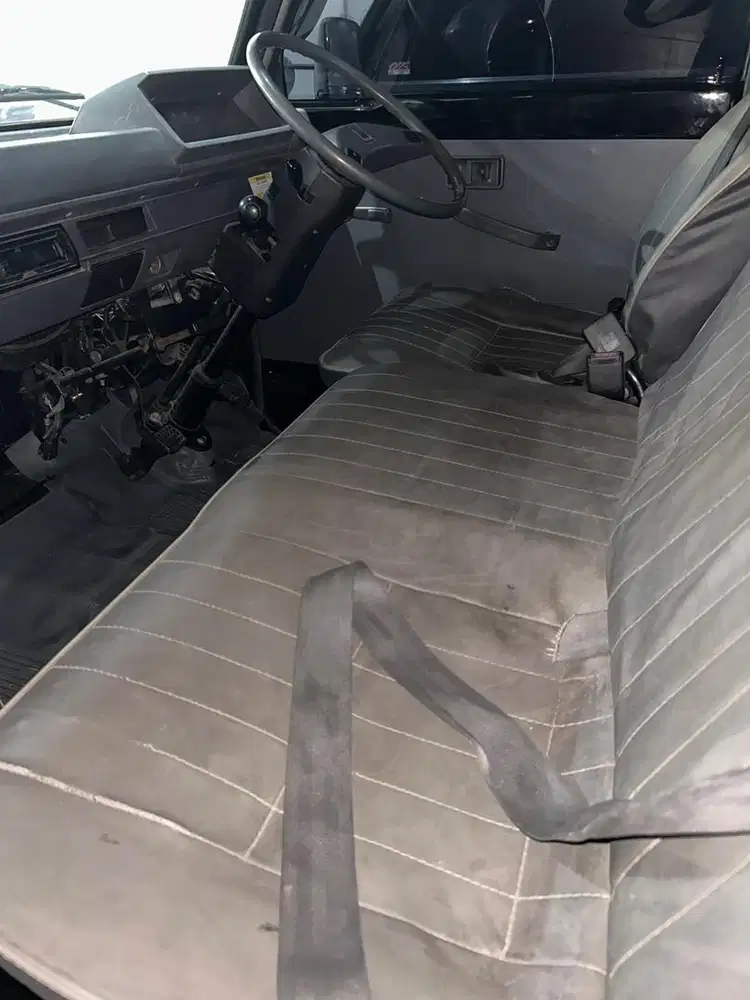 Mitsubishi L300 Box th 2010