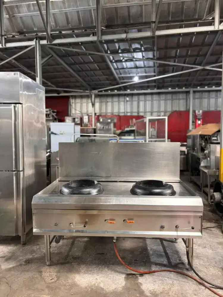 Kompor Kwalirange 2 tungku 
Ukuran 150x90x75

Harga 7.500.000