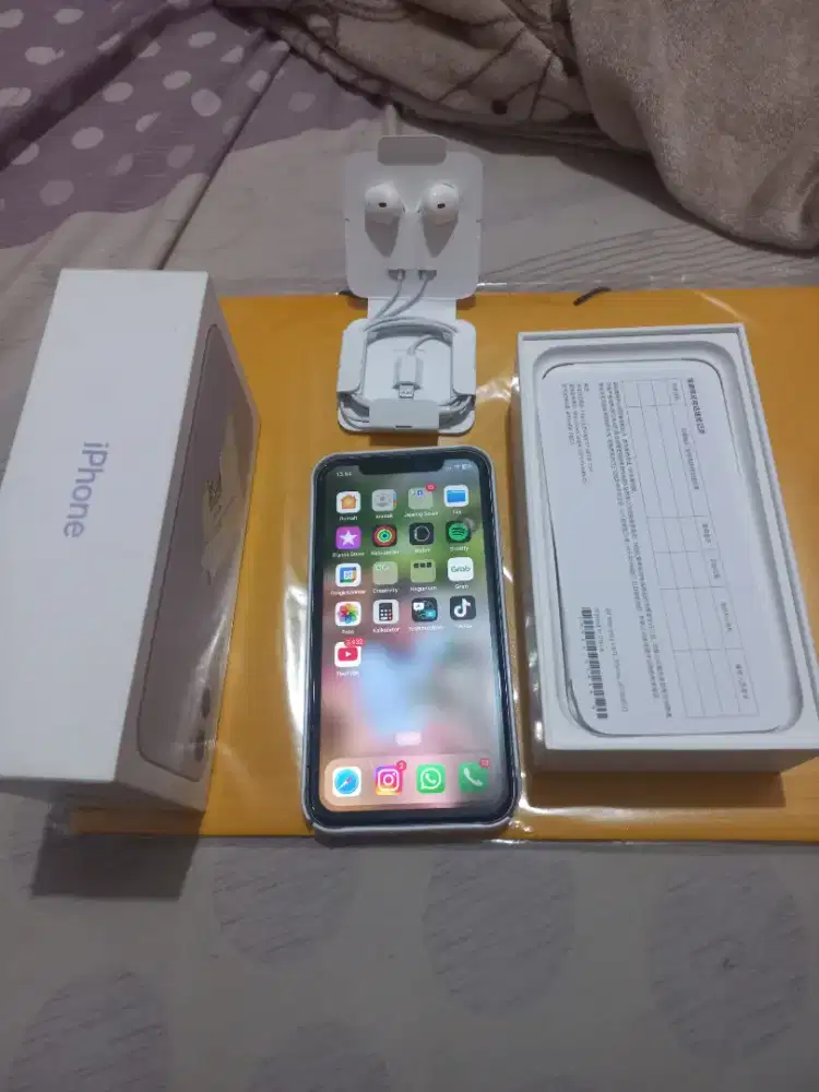 Iphone 11/128GB purple fullset no minus