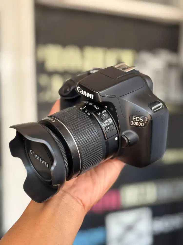 Canon 3000D Kit HITAM Mulus Bonus Tas dan Memory Siap Pakai