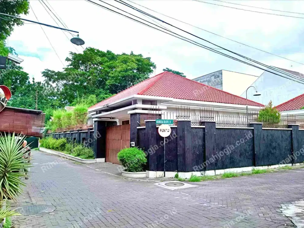rumah mewah lingkungan prestisius pogung baru area kampus ugm