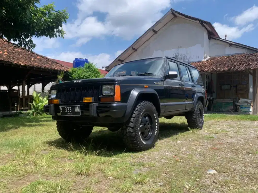 Jeep Cherokee 1996 Matic 4.0 ISTIMEWA