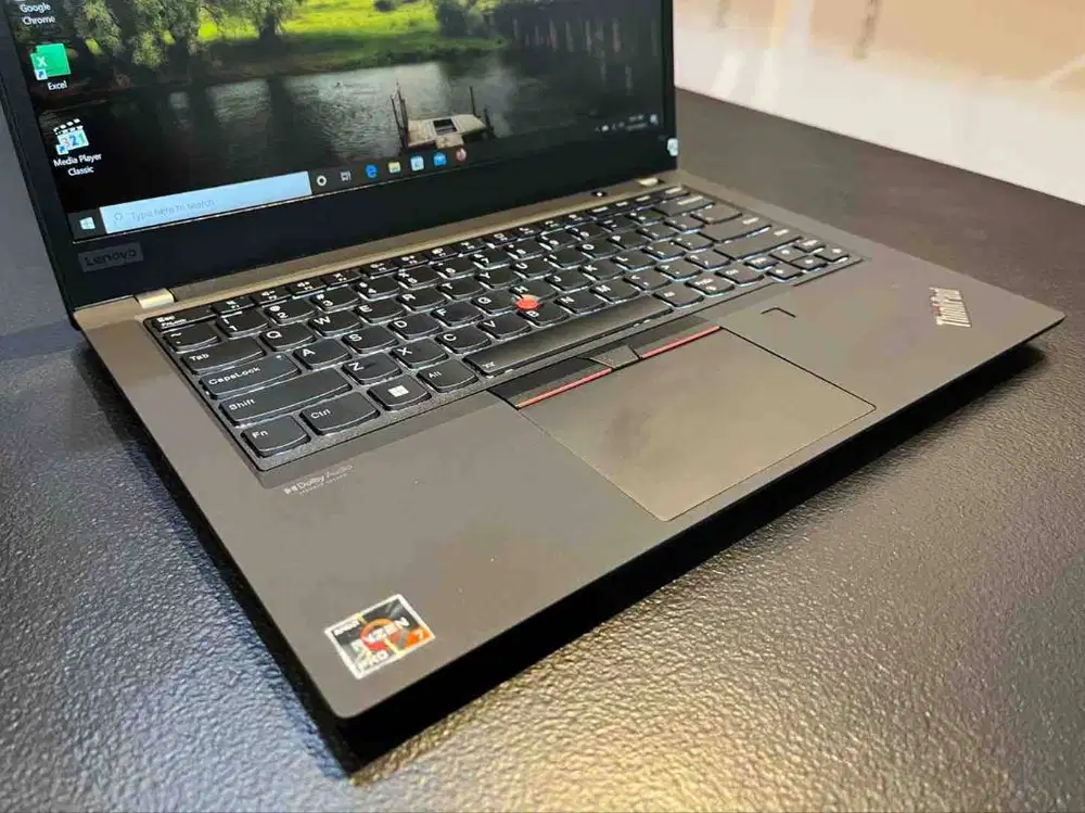 LAPTOP LENOVO THINKPAD T14 // RYZEN 7 PRO // 16GB
