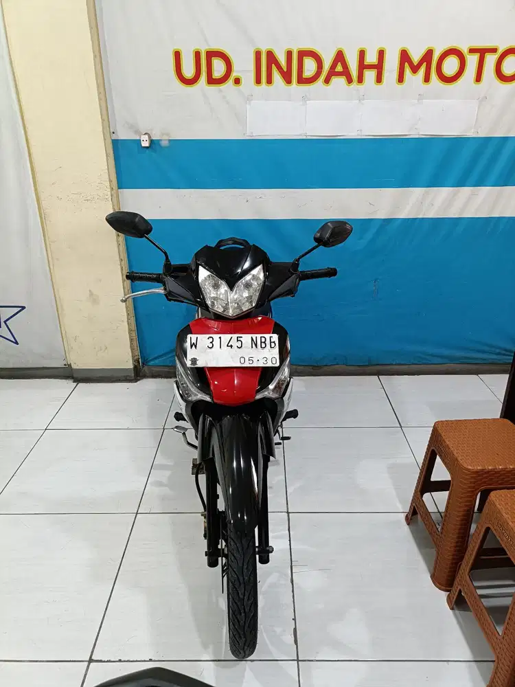 Hitam glossy HONDA SUPRA X 125 2010 KARBURATOR CW BISA NEGO