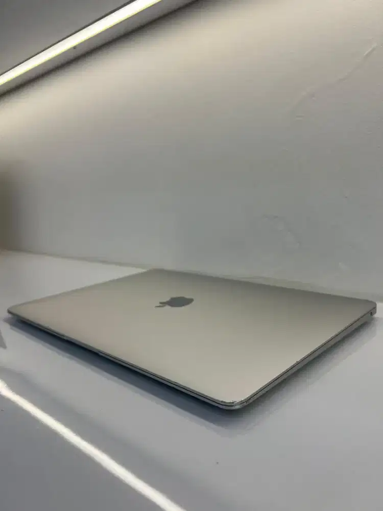 Macbook Air M1 2020 i5 8/128 Gb