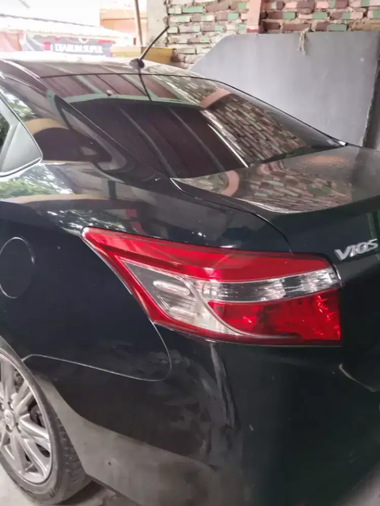 Dijual sedan Vios Asli bukan limo th. 2013