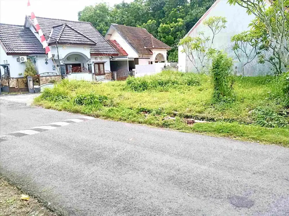 tanah ekslusif lingkungan area kampus condongcatur cocok untuk hunian dan kost