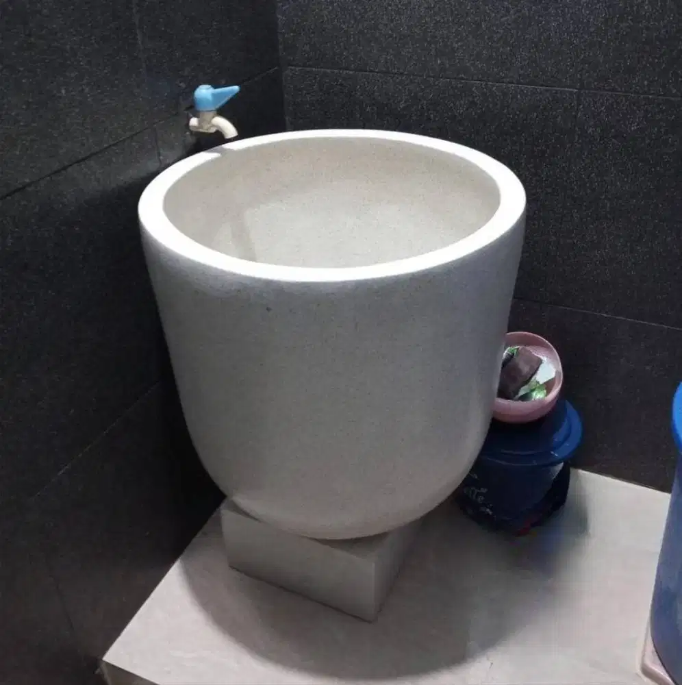 Bak Mandi Tipe Blongfull Marmer Teraso