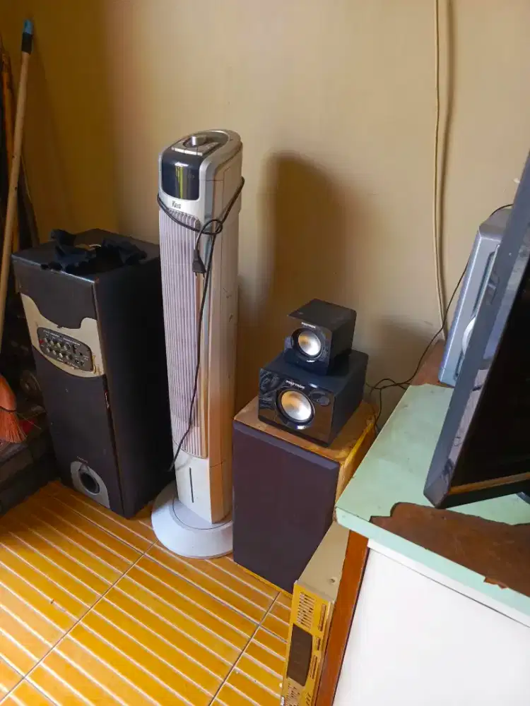 Terima servis alat rumah TV kipas angin perbaikan lampu dan lain