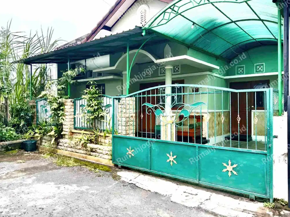 rumah sangat strategis area kampus seturan premium lokasi