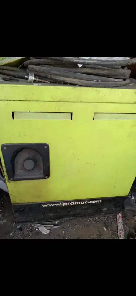 Mesin genset pramac 27,7kva