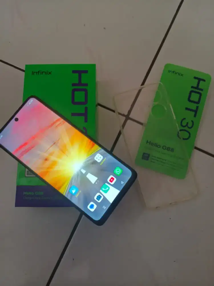 Infinix HOT 30 NFC 8/128