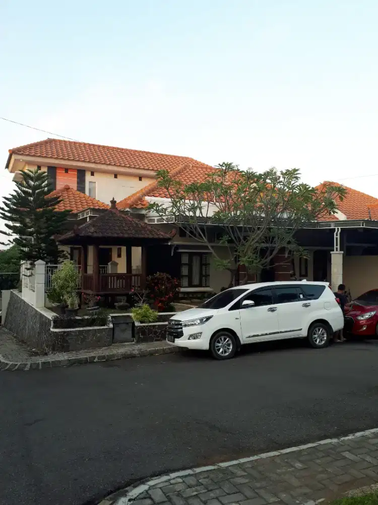 RUMAH MEWAH TURUN HARGA