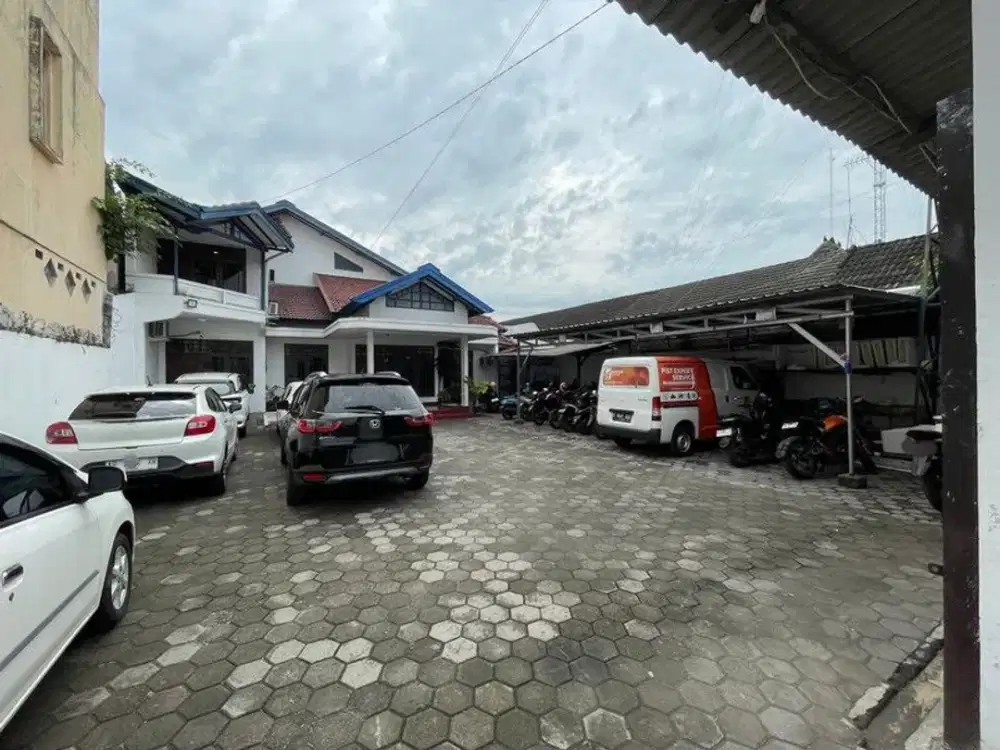 Dijual Tanah & Bangunan 2 Lantai Mangku Ring Road Utara, Lokasi Emas Kantor/Gudang