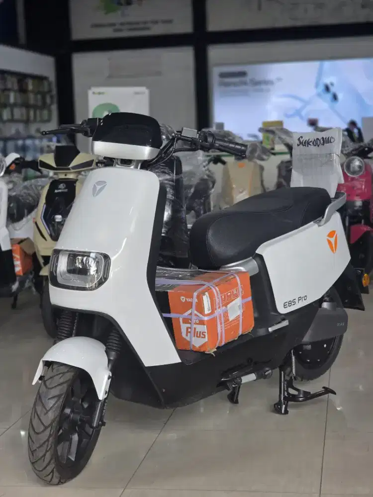 SEPEDA LISTRIK TERBARU JARAK JAUH