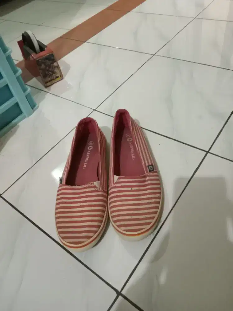 Sepatu no 39 AIRWALK original