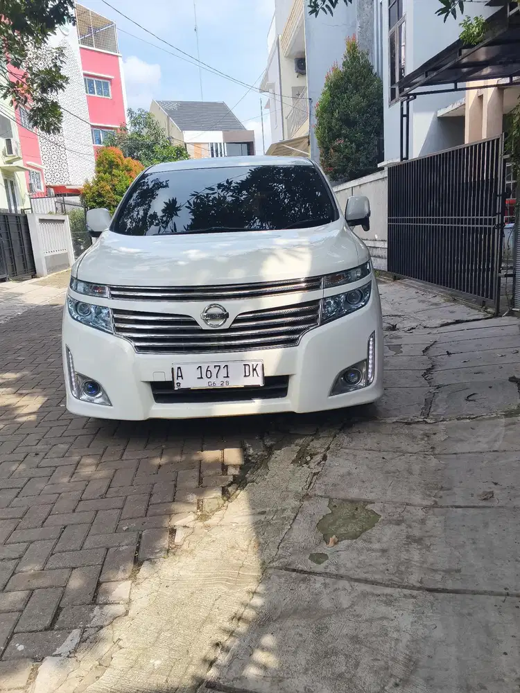Nissan Elgrand 2011 Bensin
