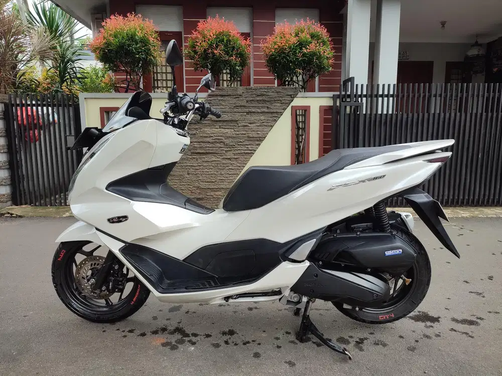 HONDA PCX 160 TAHUN 2023 LOW KM