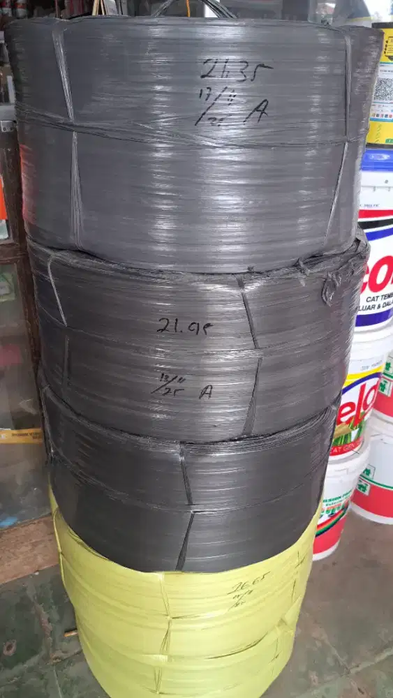 Tali rapia (hitam) (kuning)