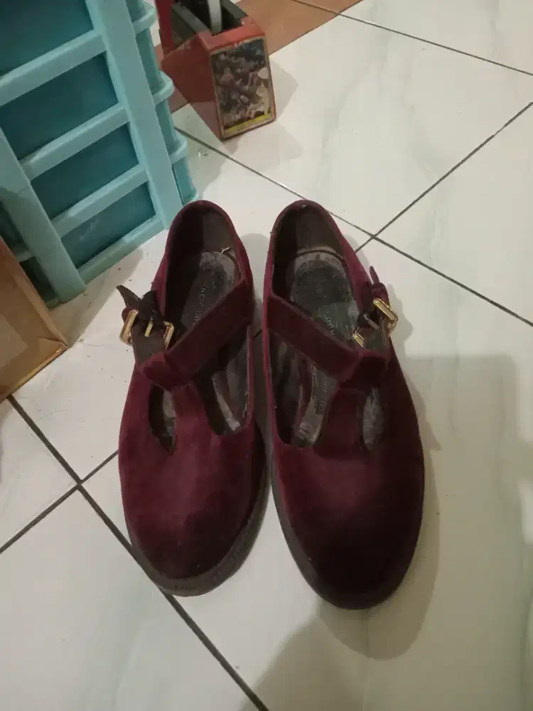 Sepatu new look 38