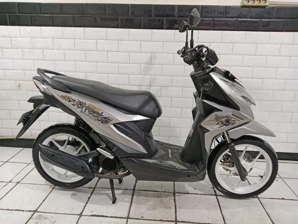 Honda beat street tahun 2023
