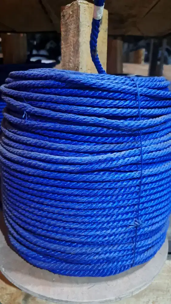 Tambang plastik (BIRU) (HITAM)