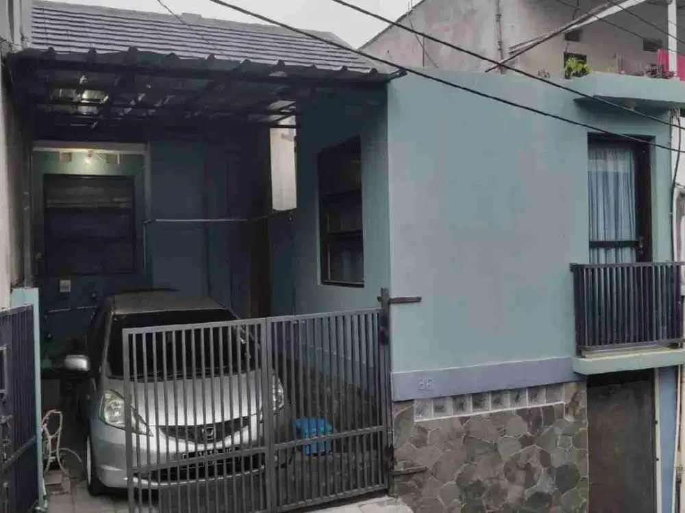 Di jual rumah siap huni di komplek padasuka