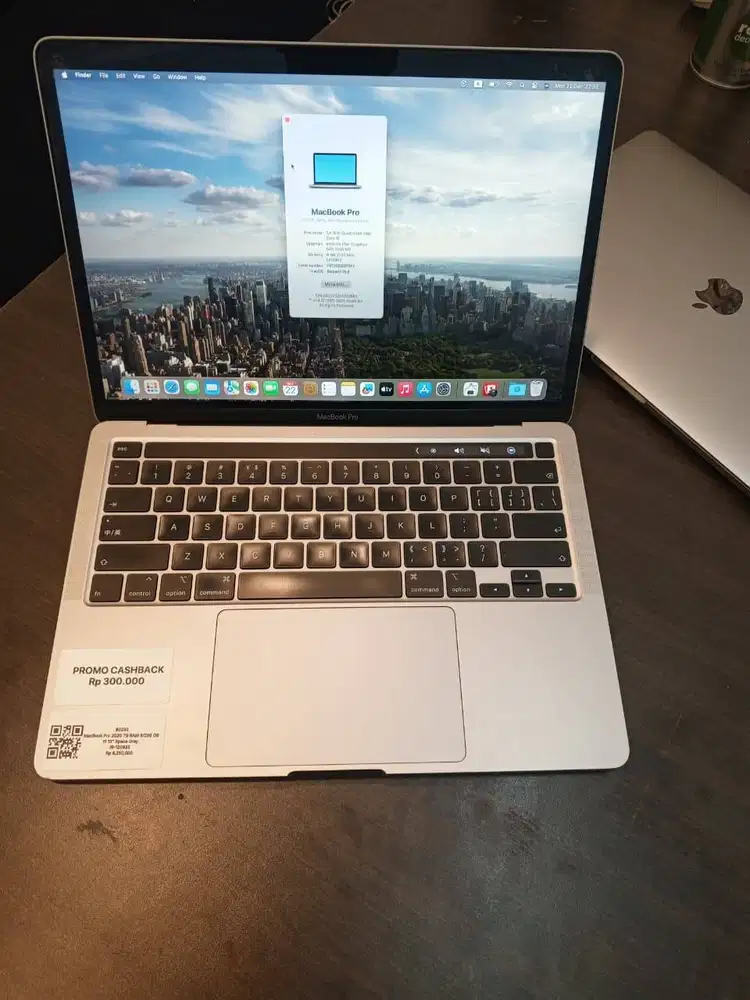 MacBook Pro 13 Inch 2020 i5 RAM 8GB SSD 256GB Space Grey