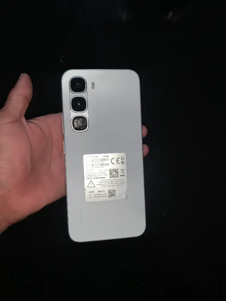 INFINIX HOT 60 PRO RAM 8/256 SILVER