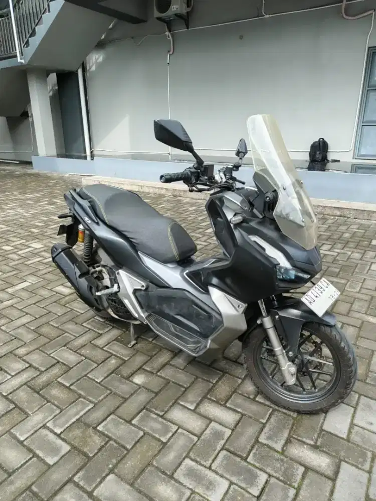 Dijual Honda ADV 2019, Plat AD Solo, Surat komplit