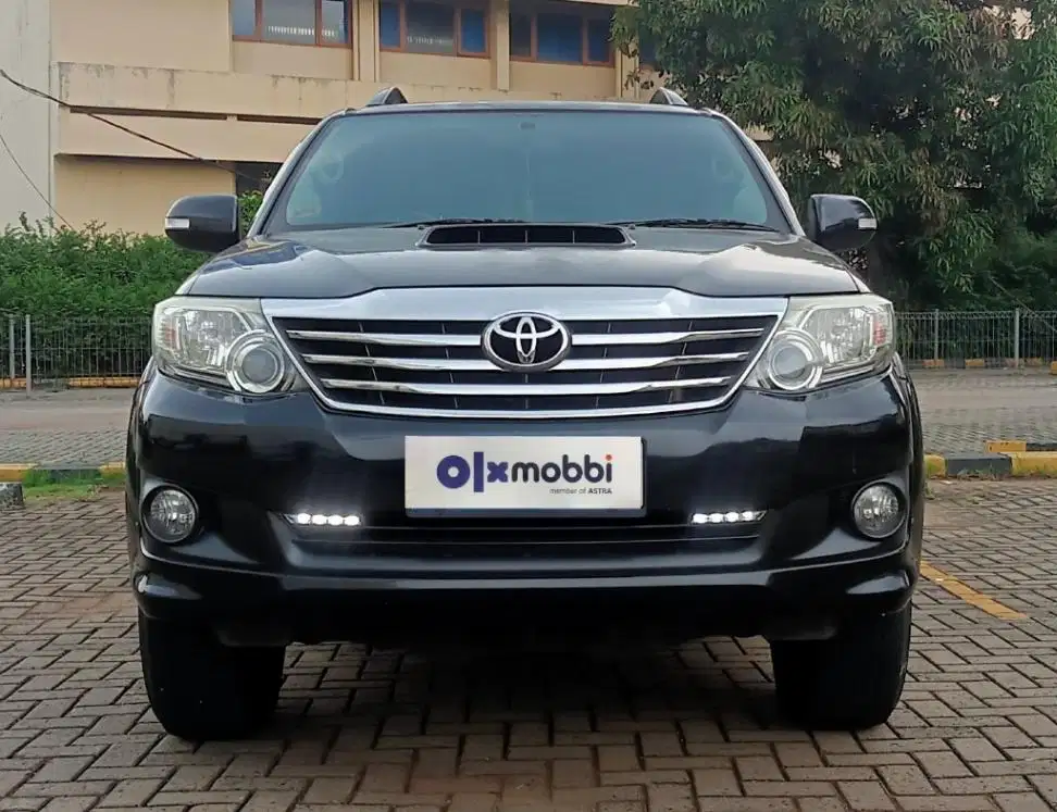 TDP 13JT Toyota Fortuner 2.5 G Solar-AT Hitam 2014