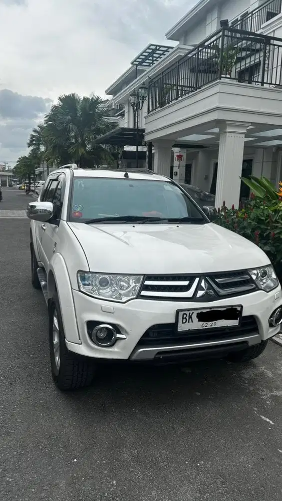 MITSUBISHI Pajero Sport Dakar Ultimate 4x2 VGT 2013