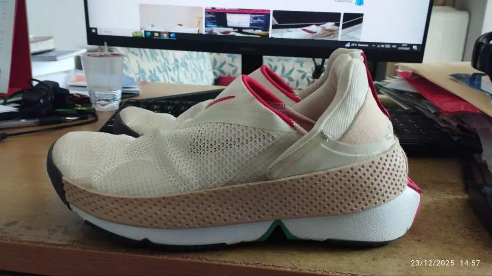 Nike Sneakers Casual Wanita Go Flyease Cream