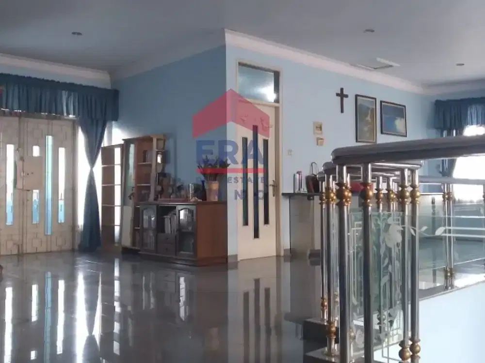 Rumah Cantik dan Besar Kurdi Bandung