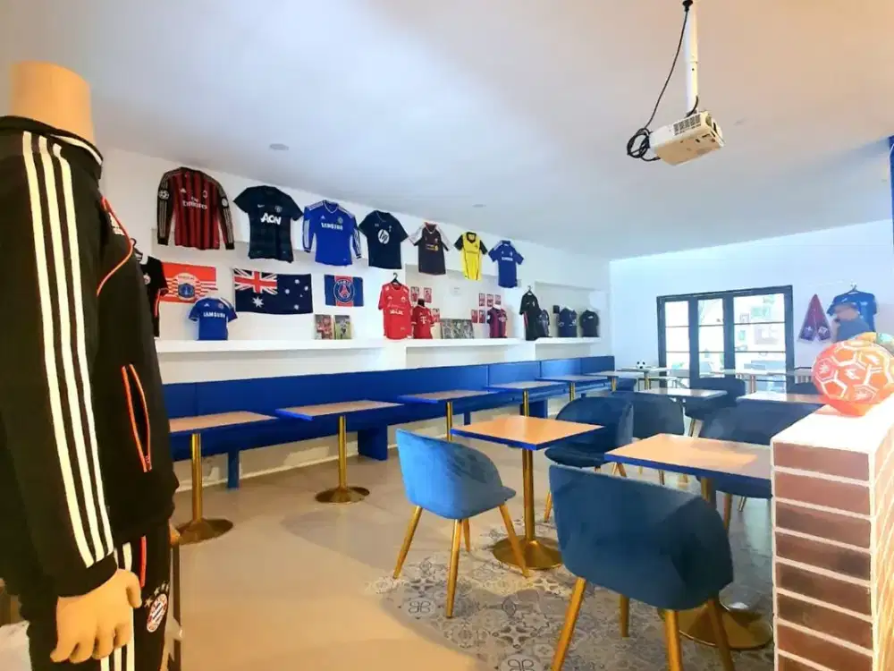 Disewakan Bangunan ex Caffe di Rawamangun Jakarta Timur