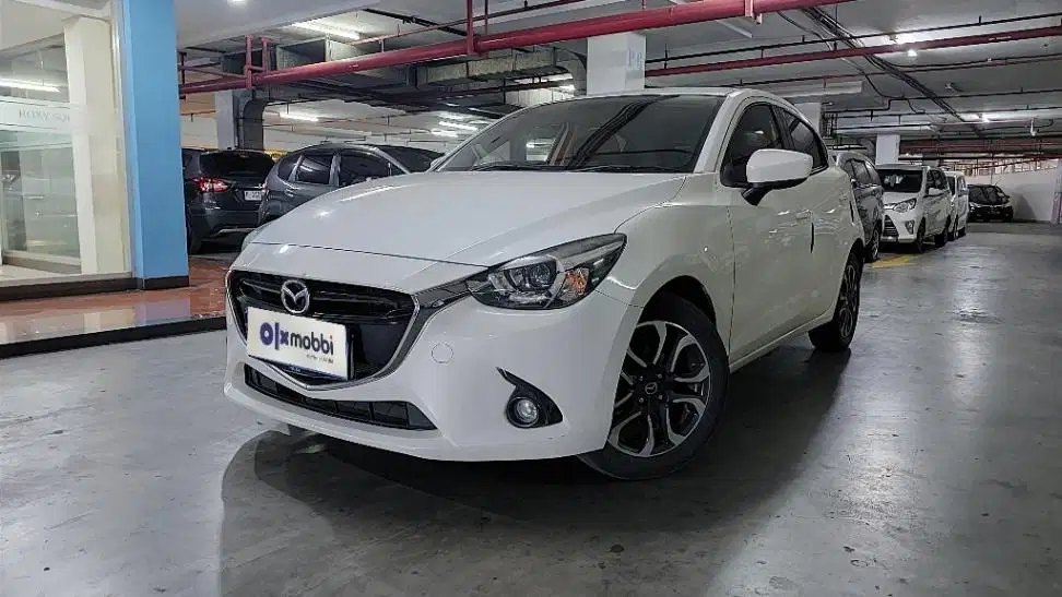 TDP 8,JT Mazda 2 1.5 R Skyactiv Bensin-AT Putih 2017