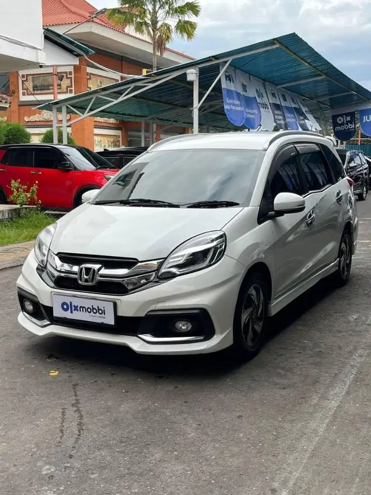 DP RENDAH  - Honda Mobilio 1.5 RS Bensin MT 2016 Putih